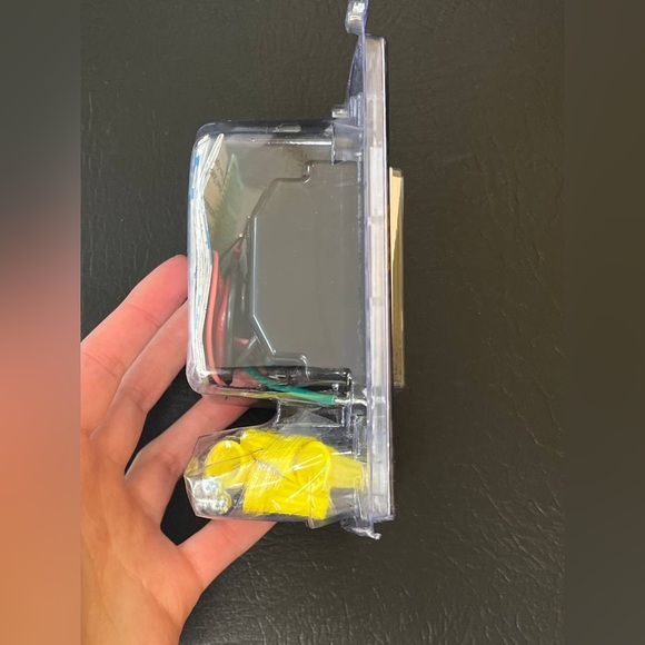 *BRAND NEW* Lutron (DVSTV-453PH-WH) Diva 0–10 V Control Dimmer - Picture 3 of 5